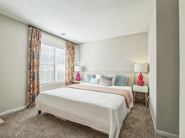 Magnolia Terrace — Photo 8