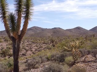 8108 W Rio Vista Dr, Dolan Springs, AZ 86441