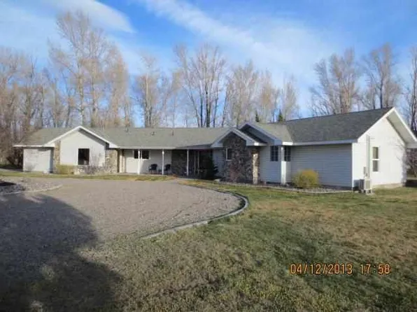 3872 Cromwell Ln, Blackfoot, ID 83221