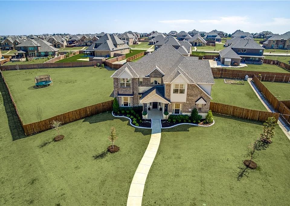 1st image of 372 Marble Creek Ct