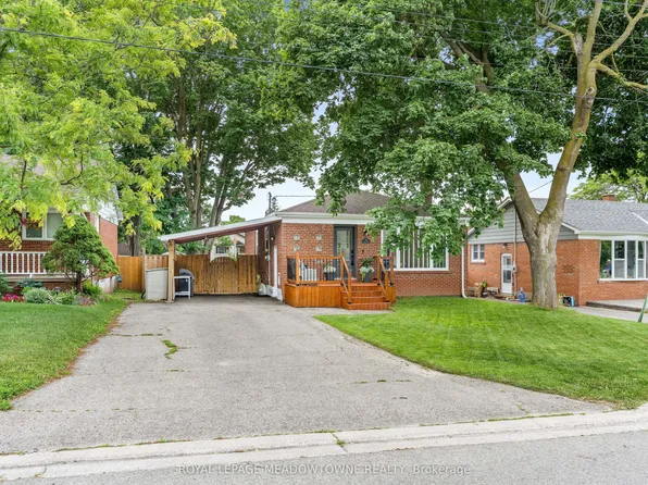 35 Henry St, Halton Hills, ON L7G 2K5
