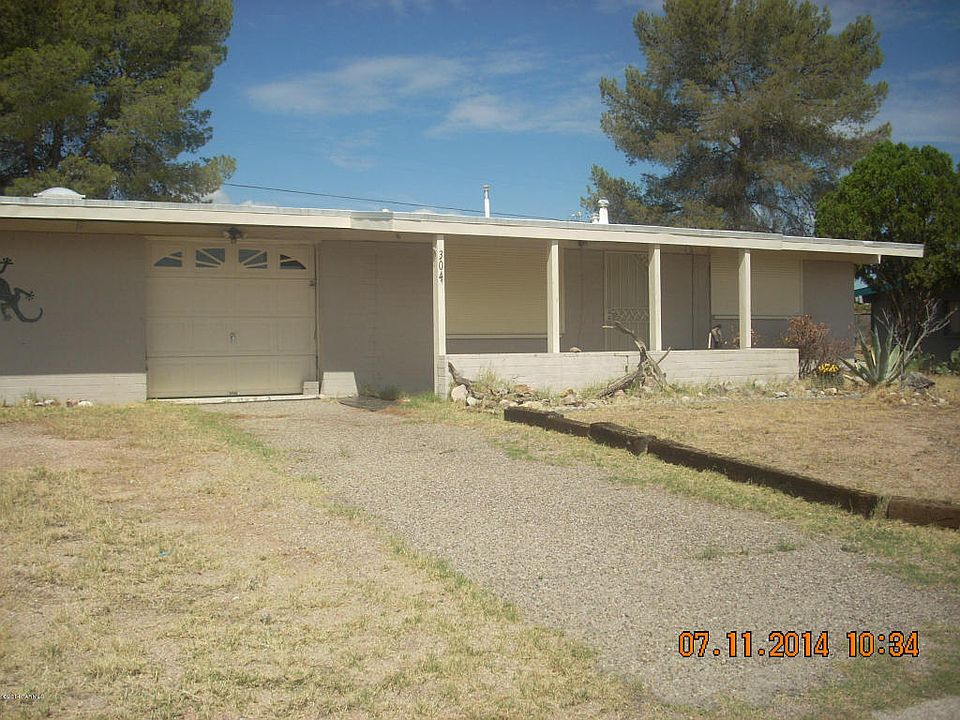 2nd image of 304 S Avenue B