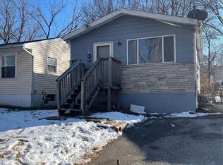 220 Becker Dr, Saint Louis, MO