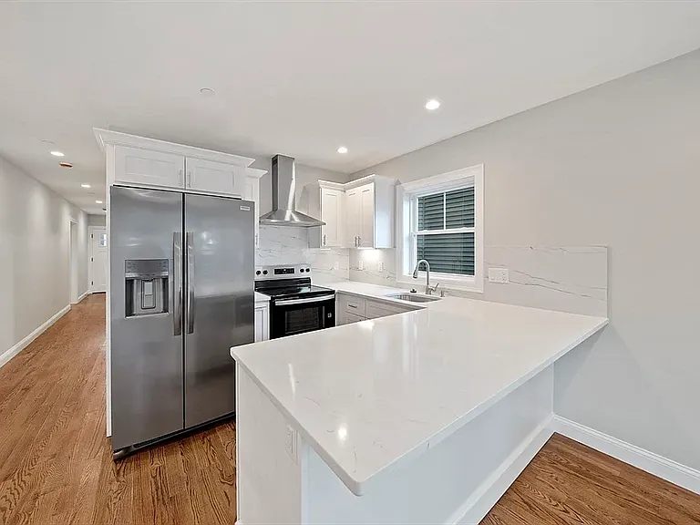 52 Bellevue St #2 — Photo 1