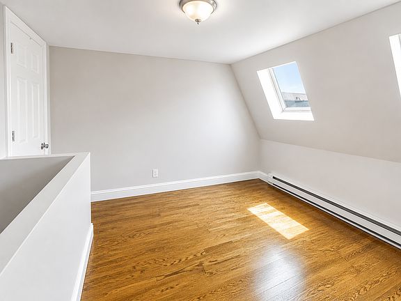 3rd image of 219 E 23rd St APT 18