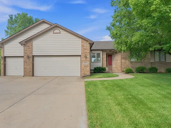 1335 S Threewood St, Wichita, KS 67235