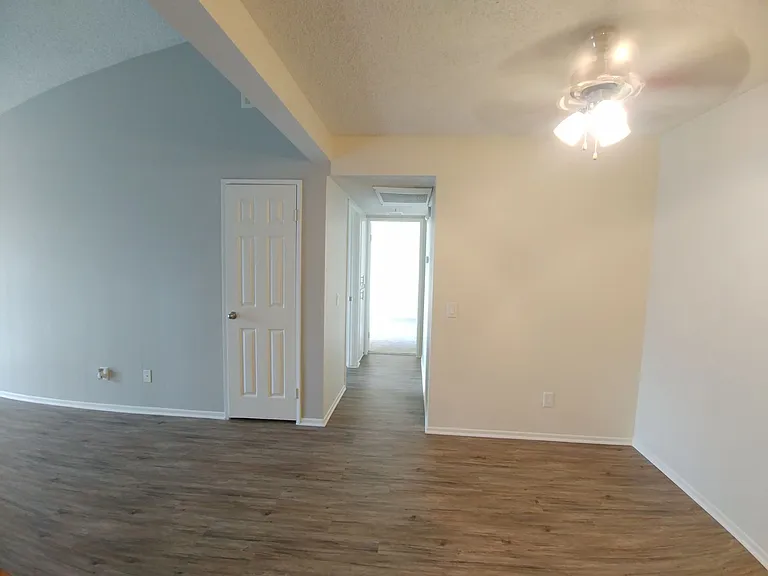 Sunset Ridge — Photo 17