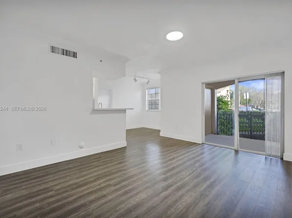 11650 SW 2nd St #16103, Hollywood, FL 33025