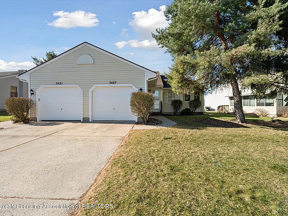 3rd image of 7427 Glen Terra Dr #25