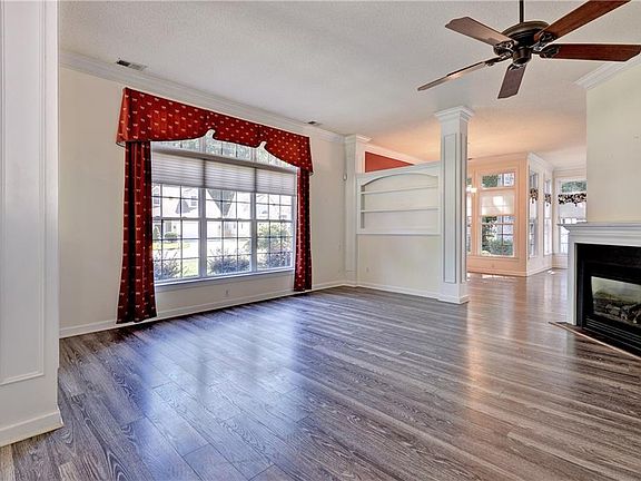 4th image of 6201 Sommerset Ln