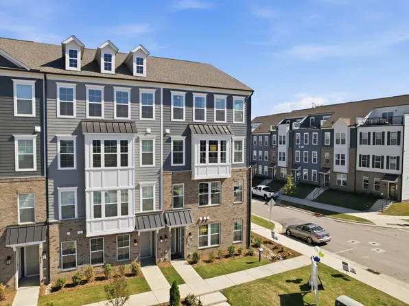 423 Grove Overlook Ln Unit 100, Wake Forest, NC 27587