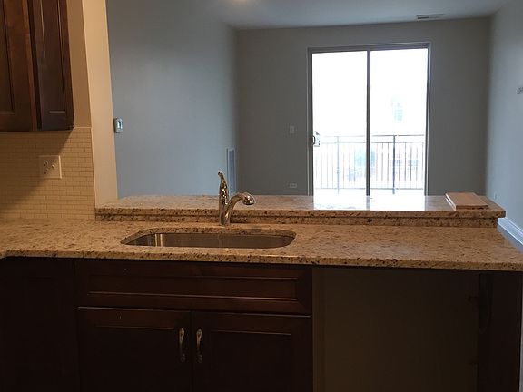 3rd image of 6614 W 65th St #00