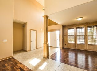 4725 Windsor Cir, Pleasant Hill, IA 50327
