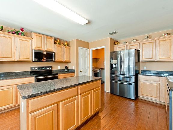 3rd image of 2420 Briar Forest Dr