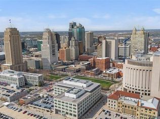 600 E Admiral Blvd #1703, Kansas City, MO 64106