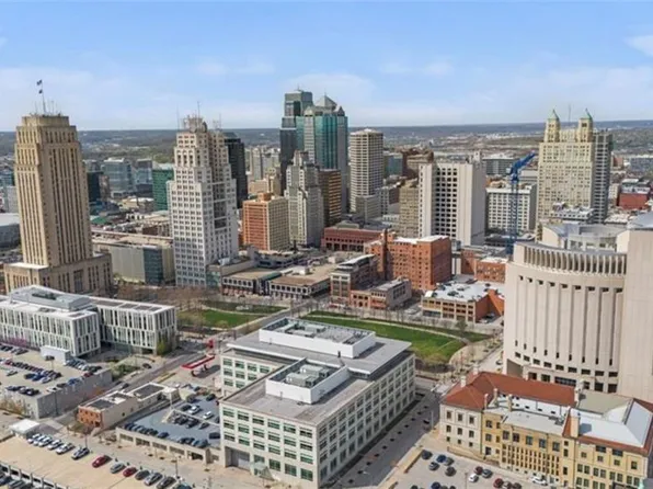 600 E Admiral Blvd #1703, Kansas City, MO 64106