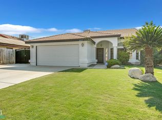 6217 Martinique Ct, Bakersfield, CA 93313