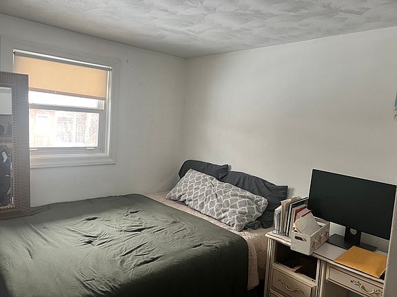 4th image of 60 Clara Rd