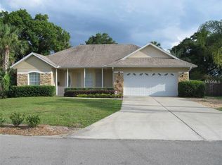16 Burgust St, Apopka, FL 32712