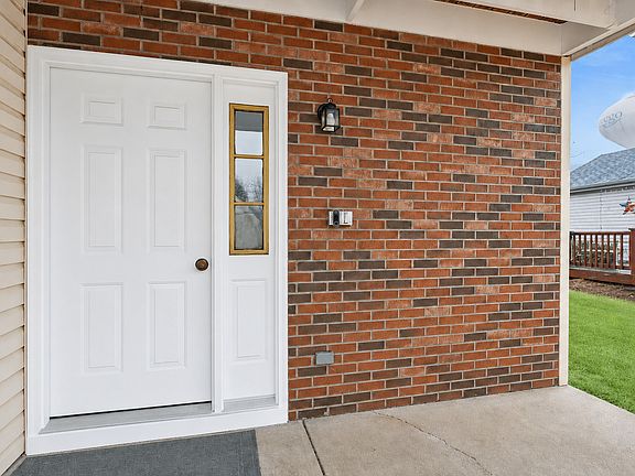 2nd image of 356 Ogden Falls Blvd 356