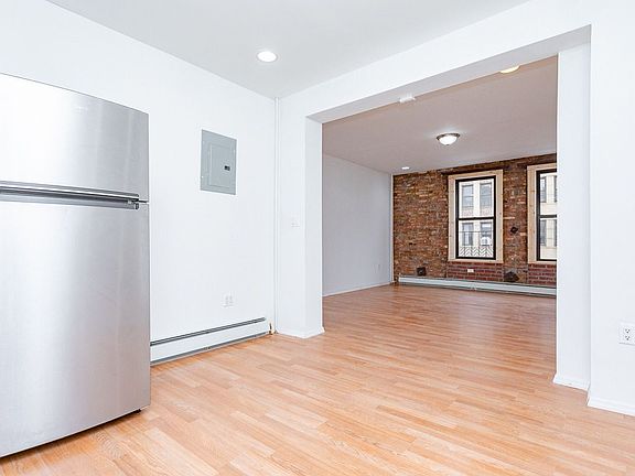 2nd image of 487 Saint Johns Pl #3C