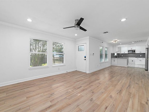 3rd image of 7125 Conley St