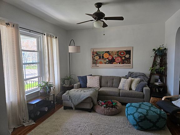 5th image of 381 Huntington Ave
