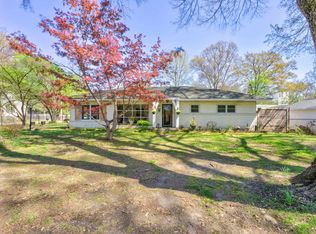 140 N Perkins Rd, Memphis, TN 38117