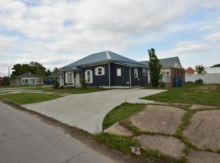 1121 W 9th St, Coffeyville, KS 67337