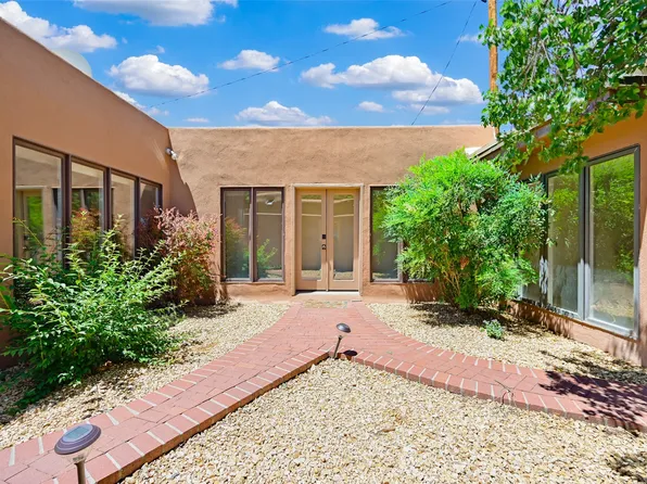 18 & 20 La Vega, Lamy, NM 87540