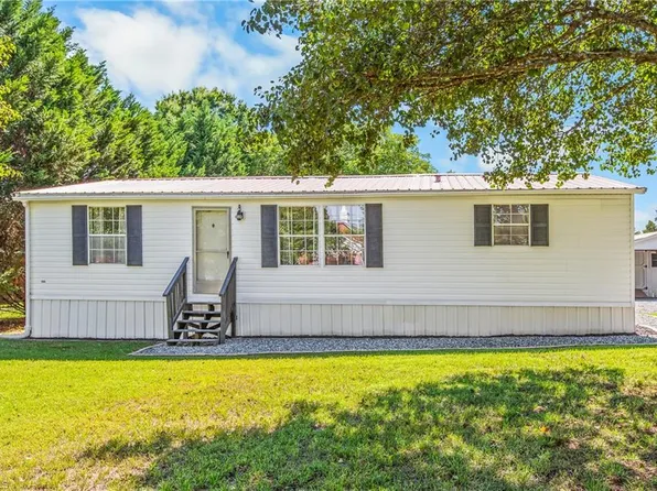 1913 N State Highway 150, Lexington, NC 27295