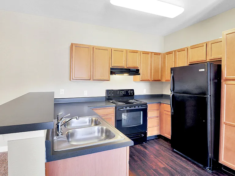 Mountain Ranch Apartments — Photo 17