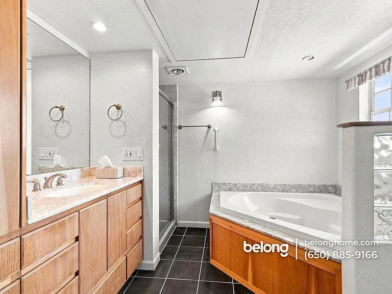 812 Isbel Ct — Photo 8