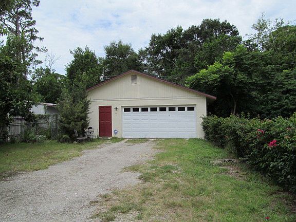 3rd image of 1134 Live Oak Ave