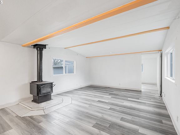 3rd image of 13632 Tilia Ct NE