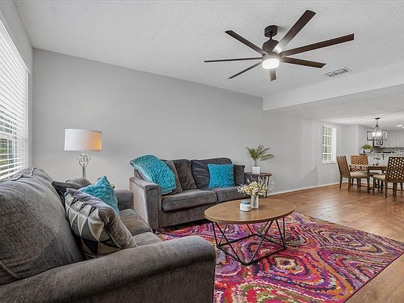 2nd image of 2120 Fletchers Point Cir