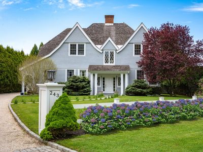 243 Toylsome Ln, Southampton, NY, 11968