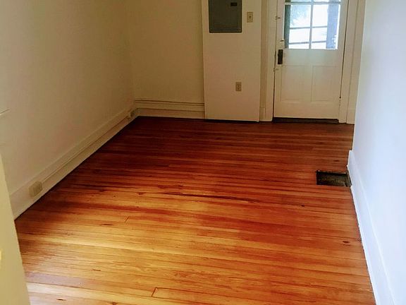 3rd image of 427-429 W 16th St #427-B