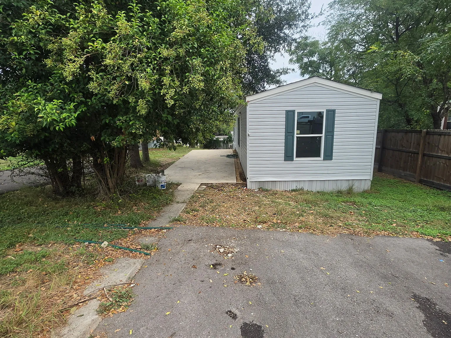 2 bed, 784 sqft, $731 — Photo 1