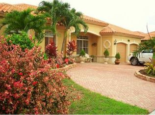 16021 SW 45th Ter, Miami, FL 33185