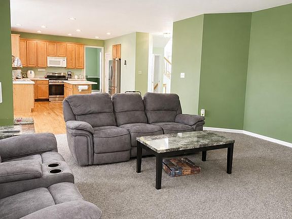 5th image of 304 Blossom Cir