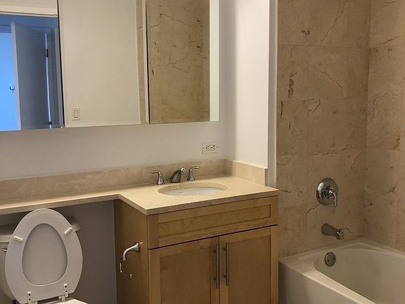 5th image of 4028 College Point Blvd APT 1706
