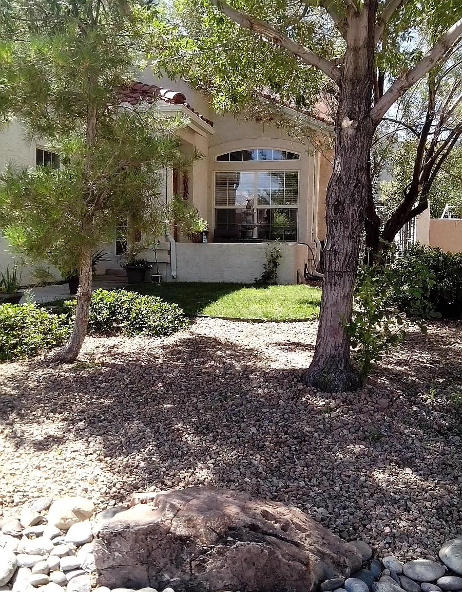 4 bed, 2800 sqft, $4,300 — Photo 1
