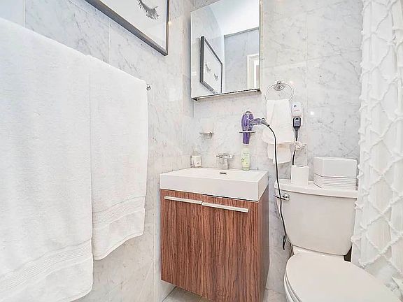 4th image of 172 Mulberry St APT 8A
