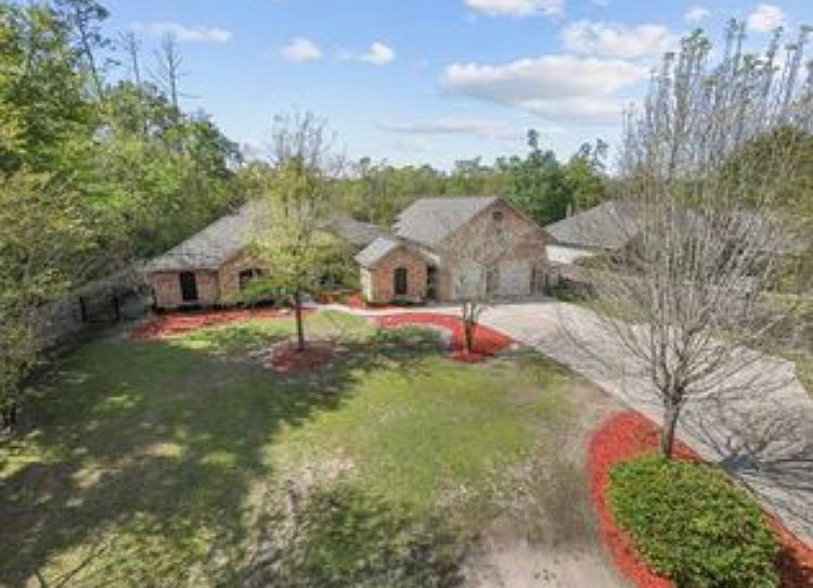 1st image of 35466 Garden Dr