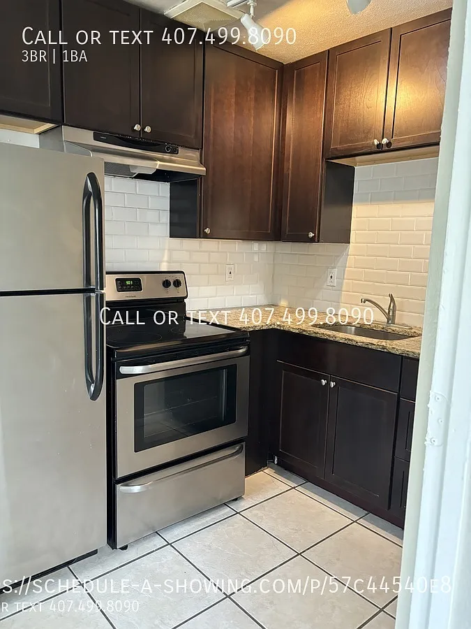 830 Carver Street | $1795 | 3 beds, 1 full bath — Photo 2