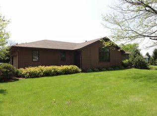 3133 Redhawk Trl, Rockford, IL