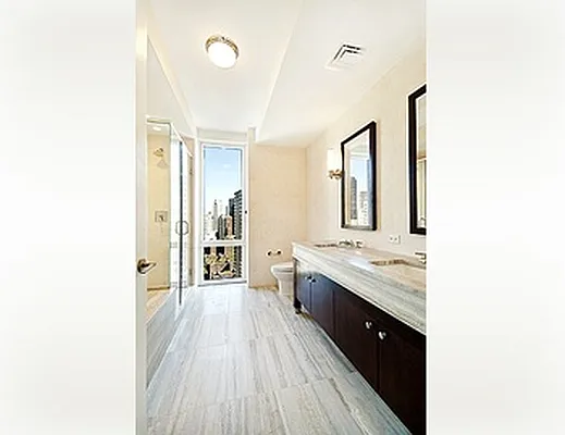 Sold by Nest Seekers International | media 16