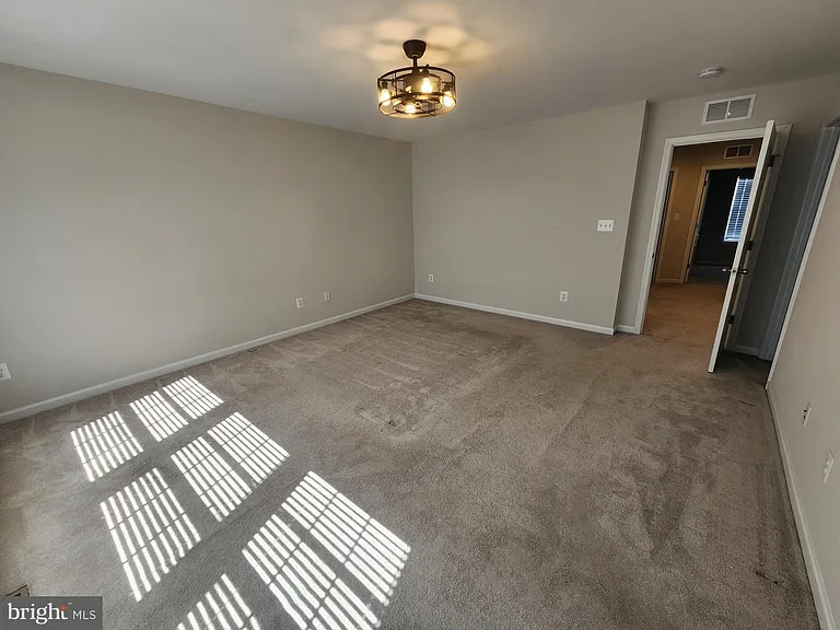 12 Stafford Pl — Photo 19