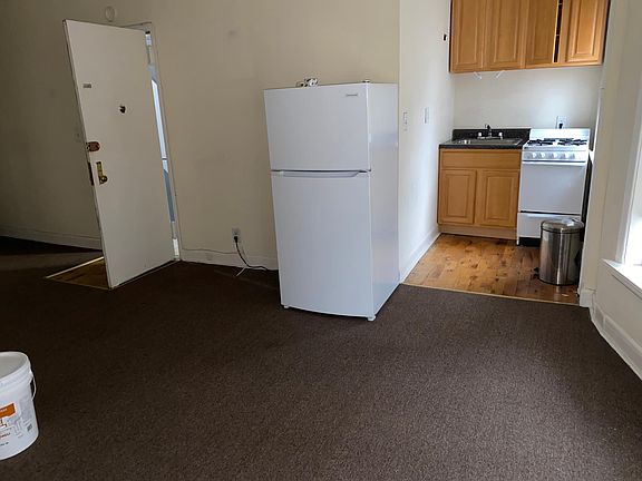2nd image of 163 Warburton Ave APT 2A